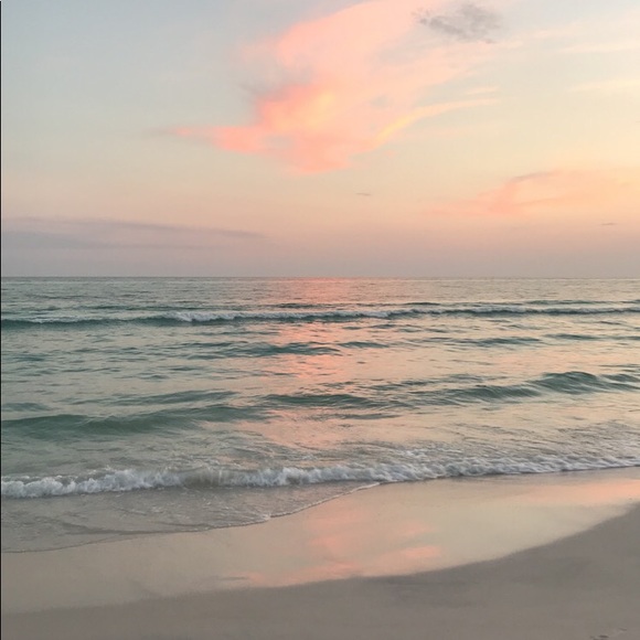 Meet your Posher, Sara - Picture 1 of 1